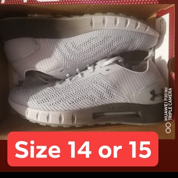 UNDER ARMOUR SHOES - Picture 1 of 1